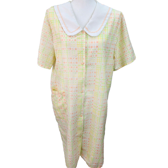 Vtg Lati Fashion House Coat Robe Women LARGE Seersucker Check Gingham Snap Front - Picture 2 of 14